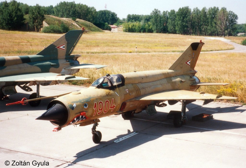 269.1537.6_MiG-21bisz_Capeti58.jpg