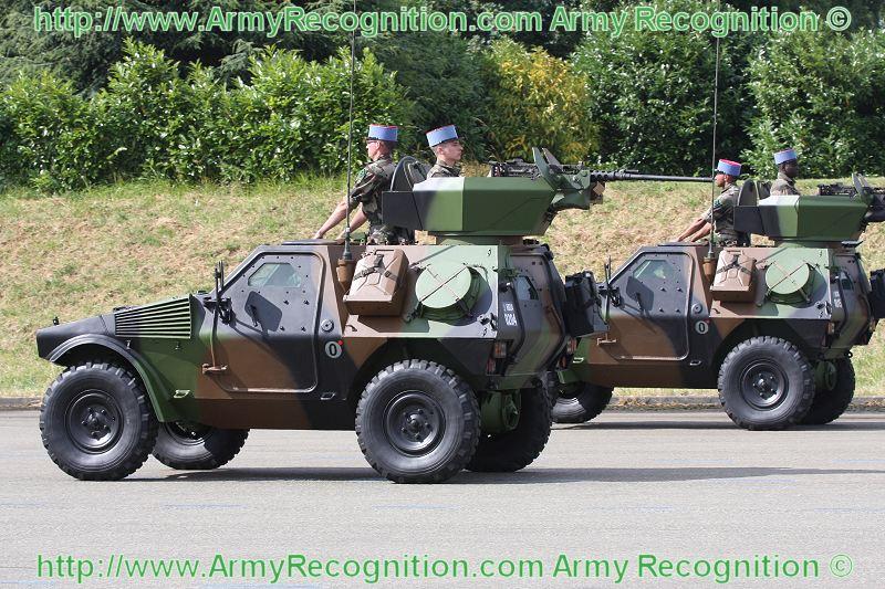 1er_regiment_de_chasseurs_vbl_panhard_14_july_2009_french_army_parade_france_bastille_day_003