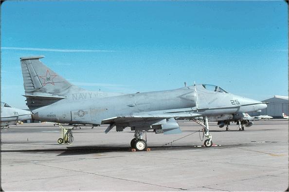 25 155028 A-4F VFC-13 1991