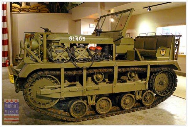 phoca_thumb_l_wright-museum-from-the-frontlines-collection-image-24-01M2CletracHighSpeedTractor