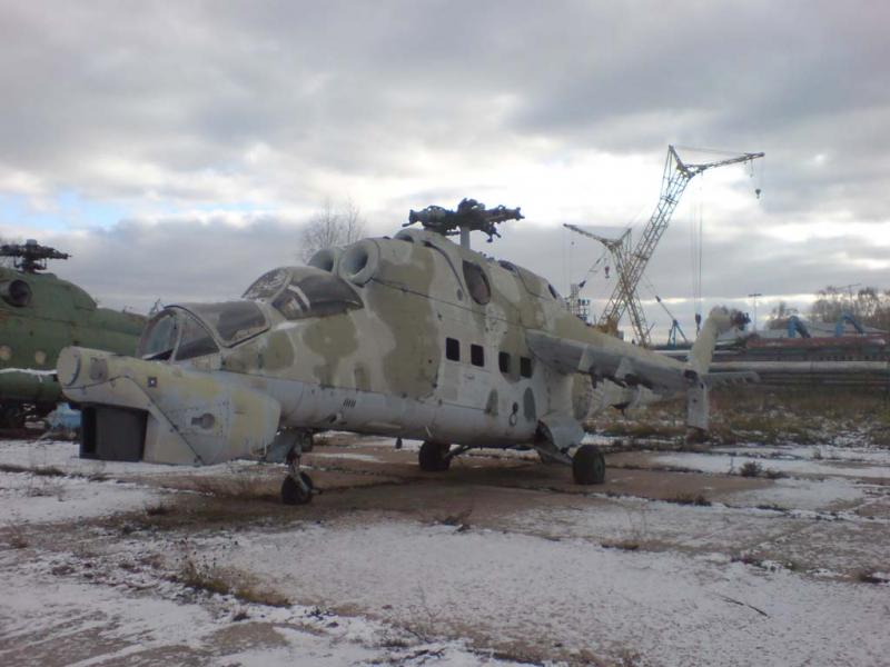 Mi-24-28 PrPNK, an Mi-24D used to test the sighting-flight-navigational complex of the Mi-28 04