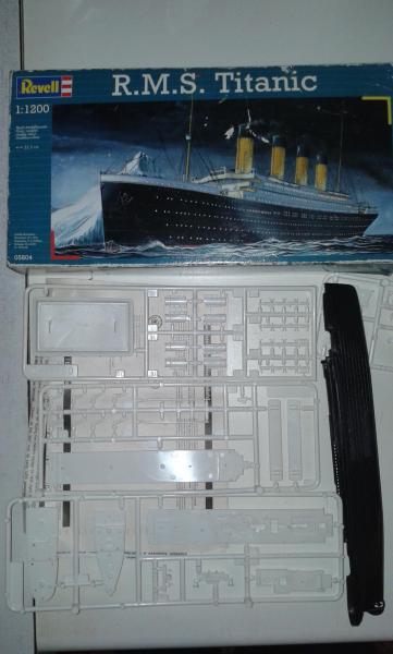 revell titanic 1200ft 1:1200