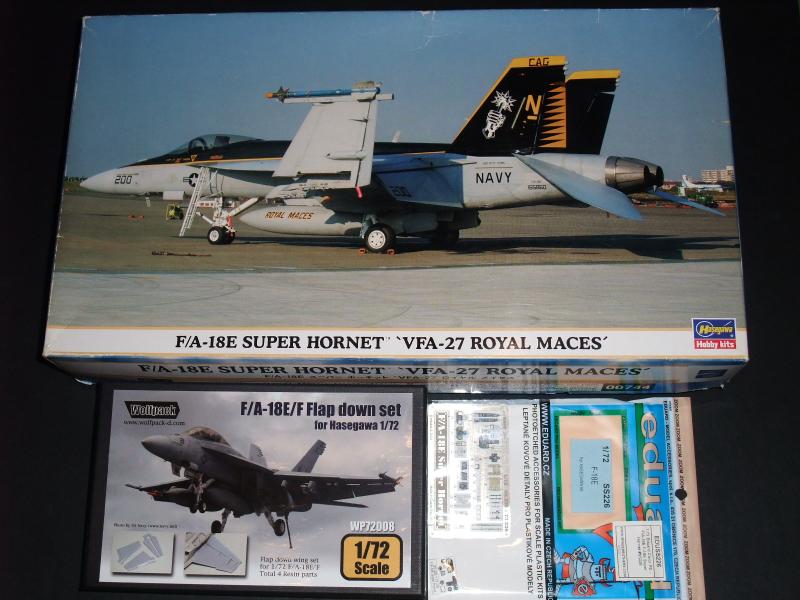 1/72 Hasegawa F/A-18E Super Hornet + Eduard színes rézmaratás és Wolfpack kiegészítő

13210.- postával együtt.