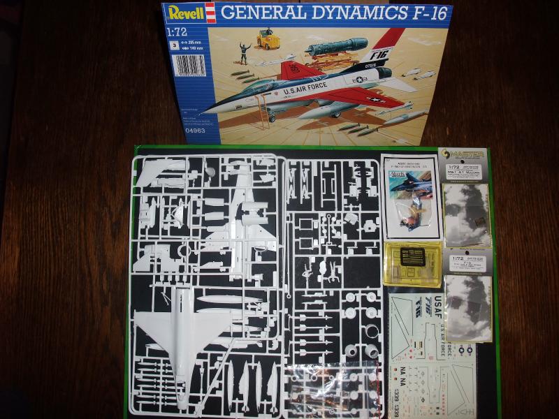 1/72 Revell General Dinamycs F-16 CMK és MASTER kiegészítőkel és + gyanta katapult üléssel együtt

10000.-