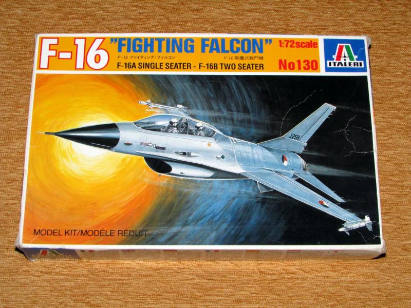 Italeri 1_72 F-16C_D Night Falcon alkatrészekkel és picit hiányos matricával, vagy az egy, vagy a kétüléses verzió 2.300.-