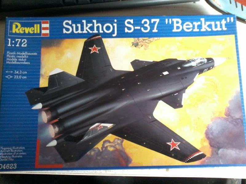 Su-37 (3000) Kicsit elkezdve.