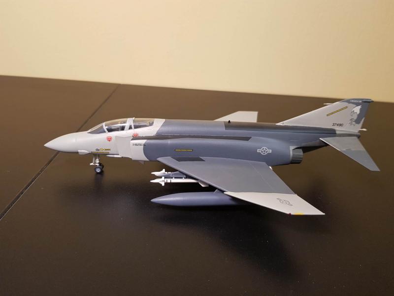F-4 1

eladó