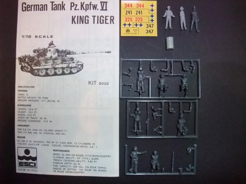 172 II.V.h. Wermact katonák és 172 Greman Tank Pz. Kpfw. IV Kingh Tiger összerakási rajz és matrica ; 1000.-