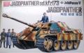 1:25		Academy	Jagdpanther	elkezdetlen, elektromos motor nincs meg	dobozos	25000