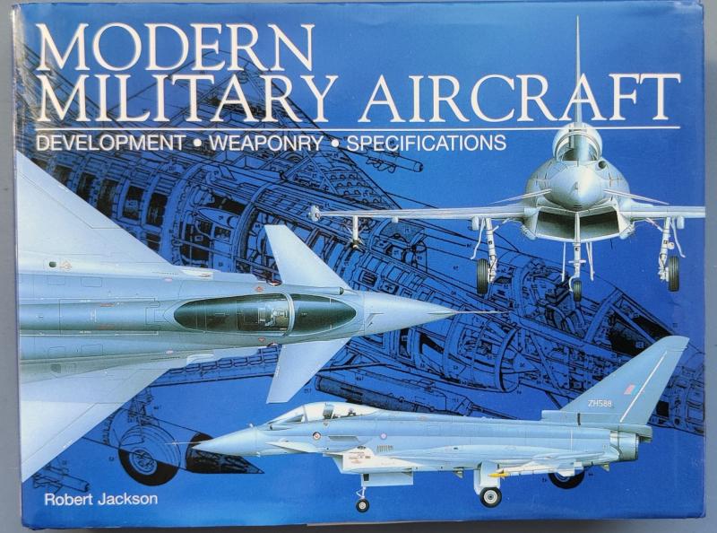Könyv-Modern Military Aircraft_2500Ft_1