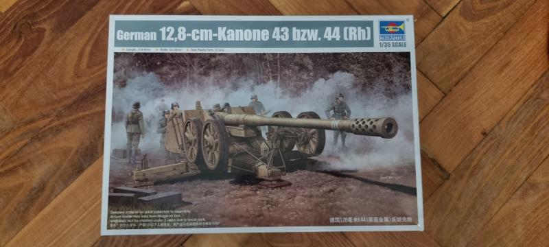 02312 1_35 German 12,8-cm-Kanone 43 bzw. 44 (Rh)

02312 1_35 German 12,8-cm-Kanone 43 bzw. 44 (Rh)