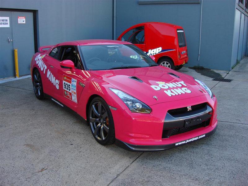 Pink GT-R35
