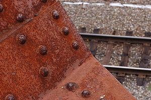 300px-Rusty_Railroad_Bridge_Panel_3008px