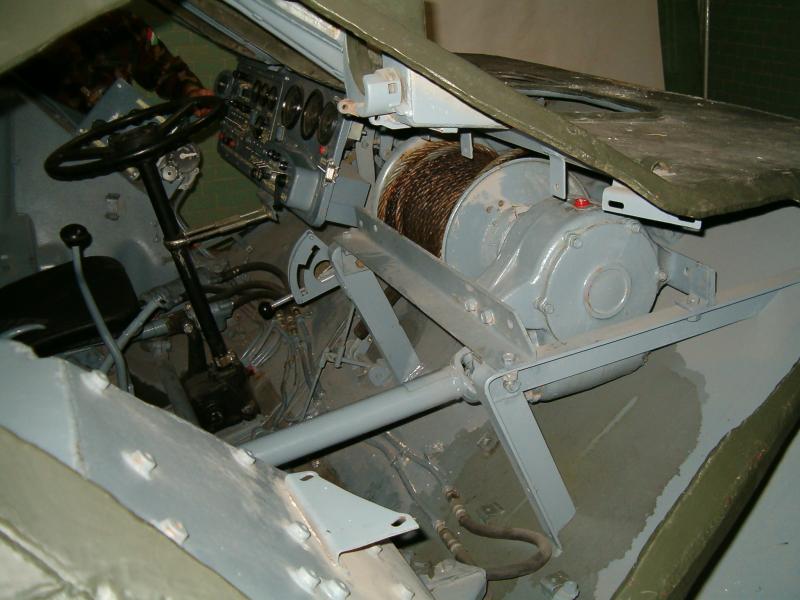 BTR-80 csörlőmű 01