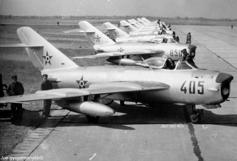 Mikojan-Gurjevics-MiG-17-405-1.jpeg