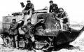 WWI-French-Tank-Schneider-with-Brave-Troops
